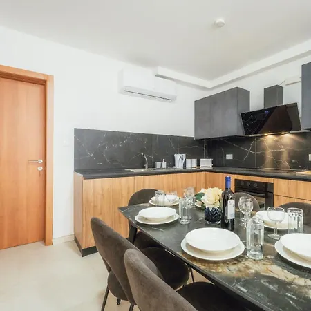 New Spacious Fgura By Sf Homes *