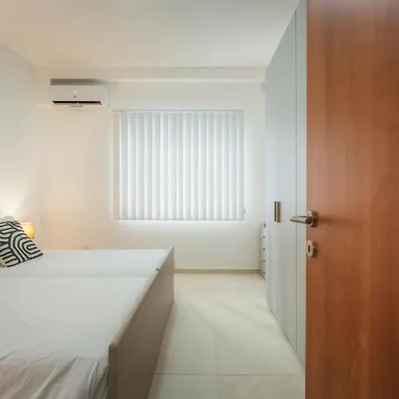 Apartment New Spacious Fgura By Sf Homes *