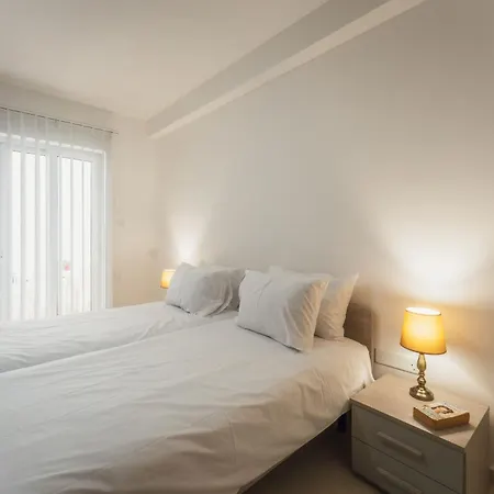 New Spacious Fgura By Sf Homes Apartment