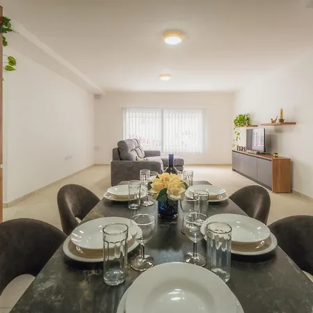 Lejlighed New Spacious Fgura By Sf Homes