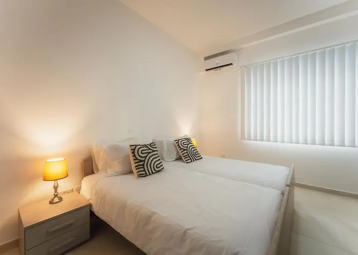 New Spacious Fgura By Sf Homes *