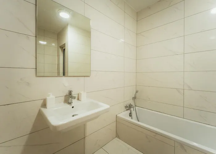 New Spacious Fgura By Sf Homes Apartament