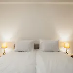 公寓 New Spacious Fgura By Sf Homes