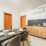 New Spacious Fgura By Sf Homes *